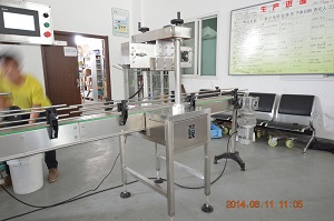 灌裝機細節(jié)